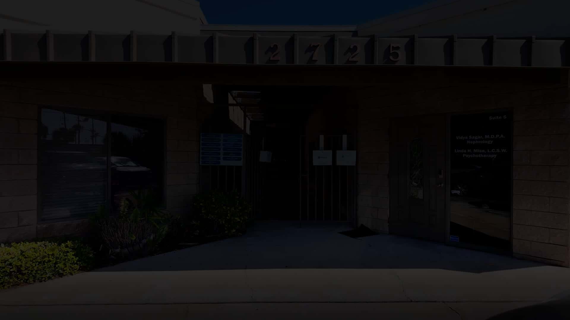 Entrance to Boulevard Dental at 2725 Park Dr, dentist in Clearwater, FL