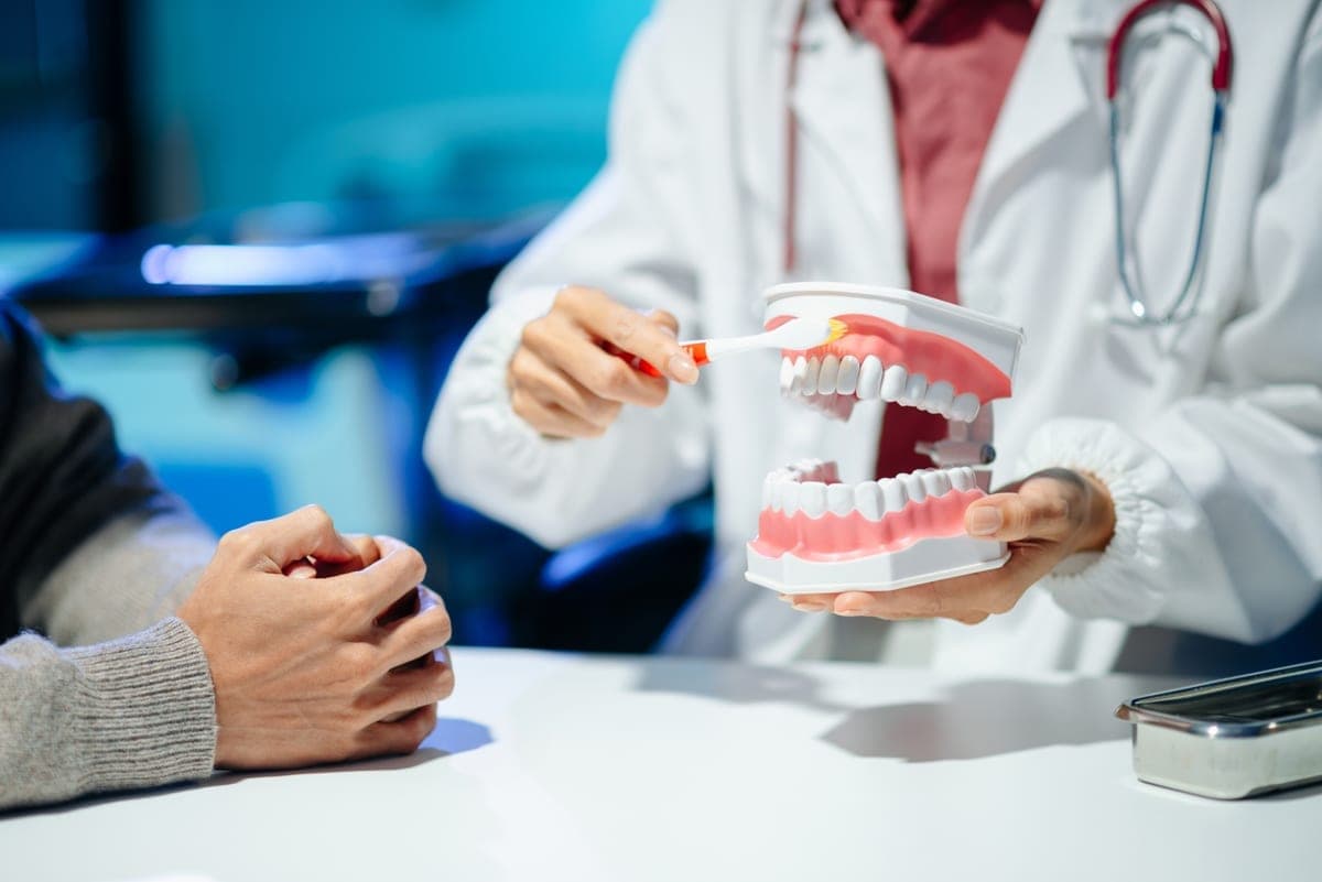 Periodontal disease treatment in Clearwater: deep cleaning compared with a regular cleaning